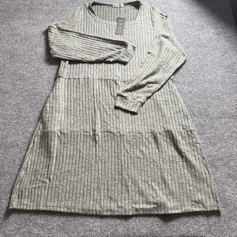 Fantaslook Dress NWT Gray Ribbed Knit Square Neck Long Sleeve Tiered Midi Cozy
